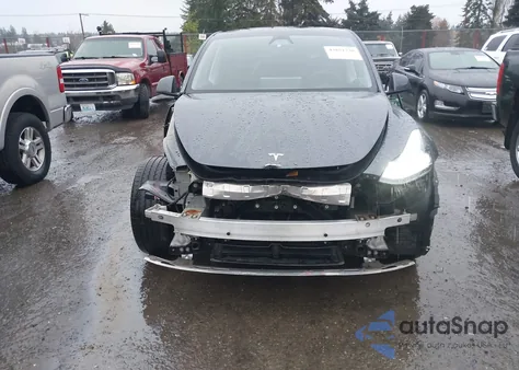 2023 Tesla Model Y Awd/Long Range Dual Motor All-Wheel Drive from USA, damaged, VIN 7SAYGDEE8PF966945